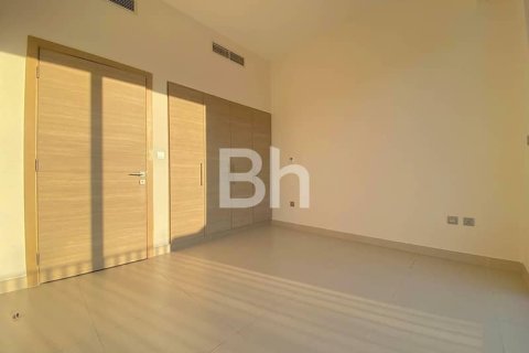 Снять в аренду виллу в Дубай Хилс Эстейт, Дубай: 4 спальни, 327м², № 23351 - фото 7