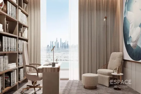 Apartment in Palm Jumeirah, Dubai 4 bedrooms, 737 sq.m. № 123056 - photo 3