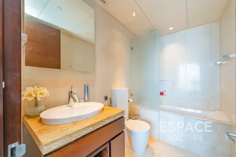 Apartamento en Downtown Dubai (Downtown Burj Dubai), Dubai, 3 dormitorios, 247 m², № 123054 - foto 14