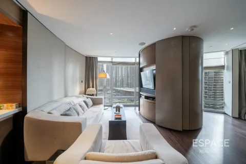 Apartamento en ARMANI RESIDENCES en Burj Khalifa, Dubai, 1 dormitorio, 98 m², № 123057 - foto 3