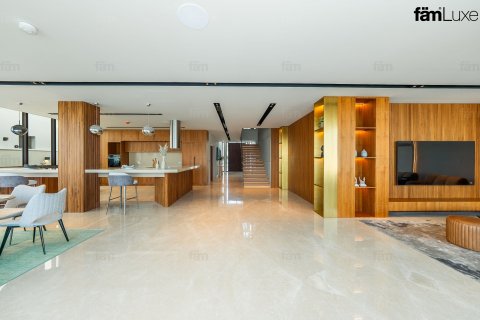 Villa à Palm Jumeirah, Dubai, 5 chambres, 682.4 m², № 96205 - photo 4
