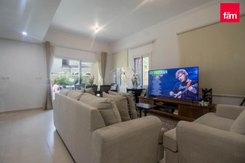 Adosado en Dubai, 3 dormitorios, 248.4 m², № 48918 - foto 3