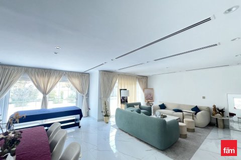 Villa in Dubai 4 bedrooms, 578.6 sq.m. № 49977 - photo 3