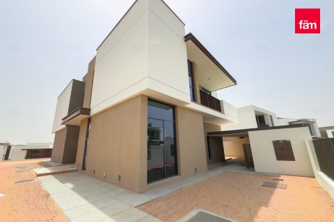Villa in Al Furjan, Dubai 5 bedrooms, 651.3 sq.m. № 49976 - photo 11
