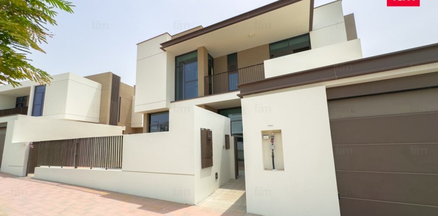 Villa in Al Furjan, Dubai 5 bedrooms, 651.3 sq.m. № 49976