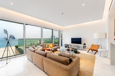 Apartment in Dubai Marina, Dubai 3 bedrooms, 242 sq.m. № 97203 - photo 5