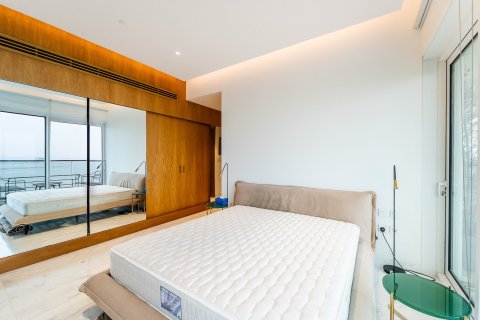 Apartment in Dubai Marina, Dubai 3 bedrooms, 242 sq.m. № 97203 - photo 17