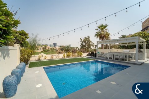 Купить виллу в Victory Heights, Dubai Sports City, Дубай: 5 спален, 446м², № 75665 - фото 2