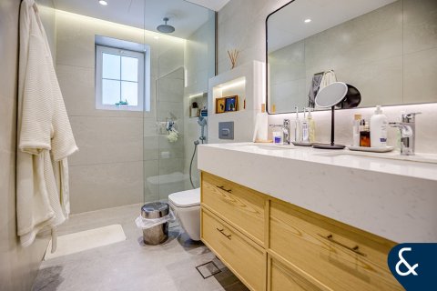 Villa à Dubai, 4 chambres, 244 m², № 75667 - photo 10