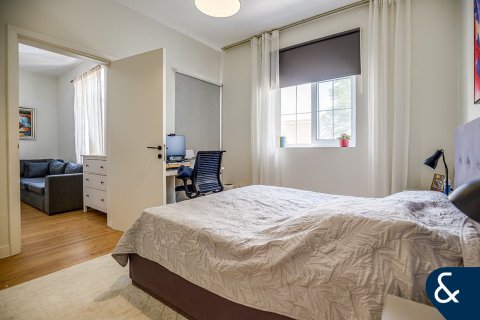 Villa à Dubai, 4 chambres, 244 m², № 75667 - photo 9