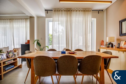 Villa à Dubai, 4 chambres, 244 m², № 75667 - photo 8