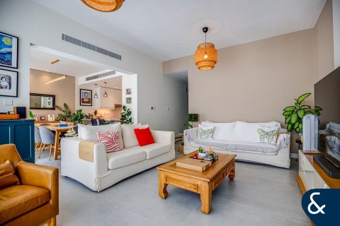 Villa à Dubai, 4 chambres, 244 m², № 75667 - photo 4