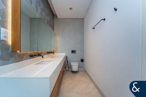 Apartment in KOA Canvas, Mohammad Bin Rashid Gardens, Dubai 2 bedrooms, 304 sq.m. № 75666 - photo 10