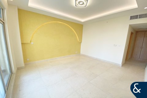 Apartment in Dubai Marina, Dubai 4 bedrooms, 285 sq.m. № 75661 - photo 13