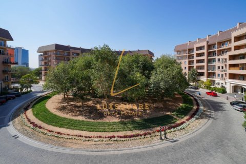 Apartment in Uptown Motor City, Motor City, Dubai 2 bedrooms, 139 sq.m. № 113429 - photo 18
