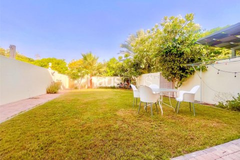 Villa in The Springs, Dubai 3 bedrooms, 228 sq.m. № 44209 - photo 8