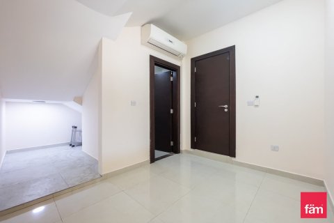 Townhouse in Al Furjan, Dubai 4 bedrooms, 230.7 sq.m. № 118987 - photo 25