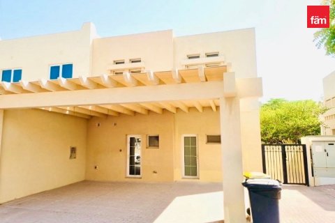 Adosado en Dubai, 3 dormitorios, 295.4 m², № 118988 - foto 7