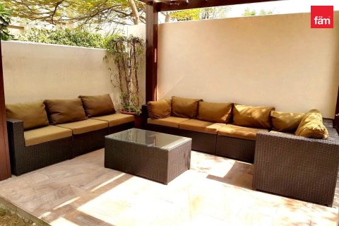 Adosado en Dubai, 3 dormitorios, 295.4 m², № 118988 - foto 8