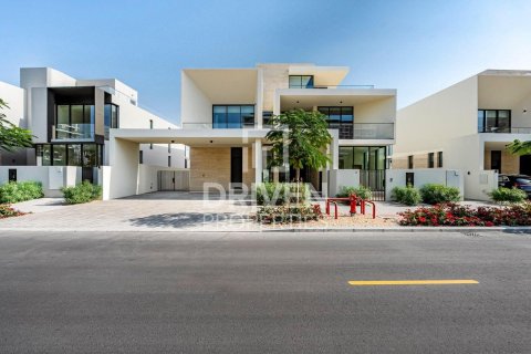 Villa à Dubai Hills Estate, Dubai, 5 chambres, 649.02 m², № 128002