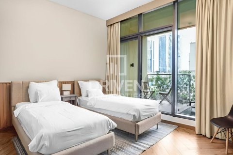Appartement à Dubai Marina, Dubai, 2 chambres, 328.51 m², № 128009 - photo 5