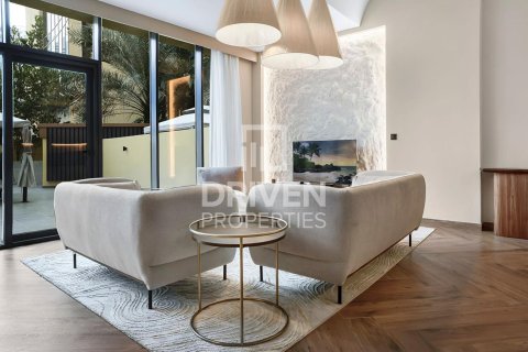 Appartement à Dubai Marina, Dubai, 2 chambres, 328.51 m², № 128009 - photo 4