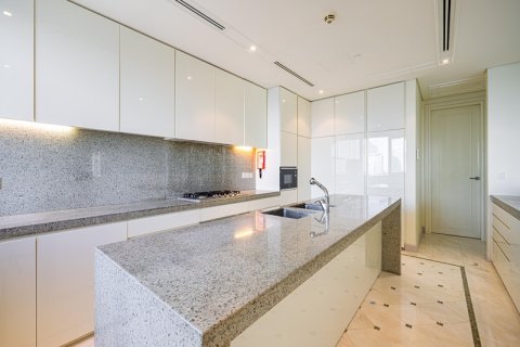 Penthouse in Bur Dubai, Dubai 5 bedrooms, 1207.04 sq.m. № 52866 - photo 8