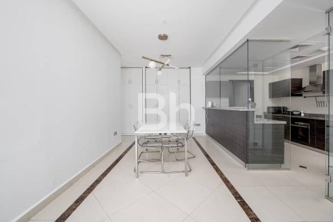 Apartment in Dubai Marina, Dubai 3 bedrooms, 199 sq.m. № 57003 - photo 11