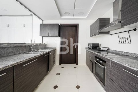 Apartment in Dubai Marina, Dubai 3 bedrooms, 199 sq.m. № 57003 - photo 21