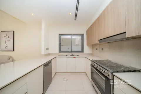Villa in Dubai Hills Estate, Dubai 3 bedrooms, 296 sq.m. № 122820 - photo 5