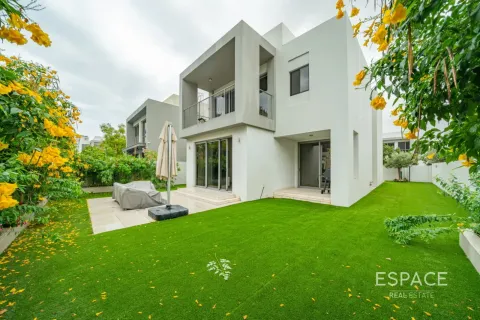 Villa in Dubai Hills Estate, Dubai 3 bedrooms, 296 sq.m. № 122820