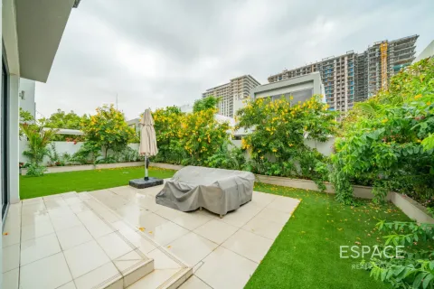 Villa in Dubai Hills Estate, Dubai 3 bedrooms, 296 sq.m. № 122820 - photo 19