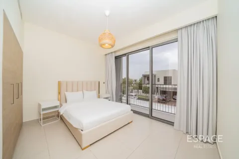 Villa in Dubai Hills Estate, Dubai 3 bedrooms, 296 sq.m. № 122820 - photo 7