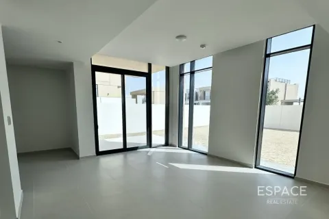 Townhouse in EMAAR South, Dubai South (Dubai World Central), Dubai 4 bedrooms, 223 sq.m. № 122824 - photo 3