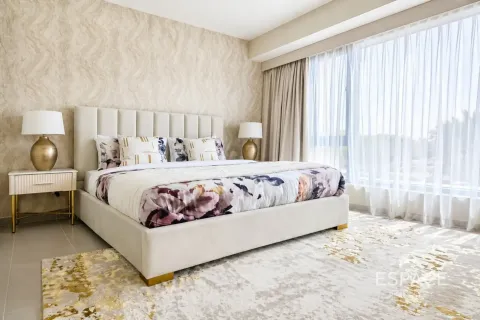 Villa in Dubai Hills Estate, Dubai 5 bedrooms, 251 sq.m. № 122821 - photo 7