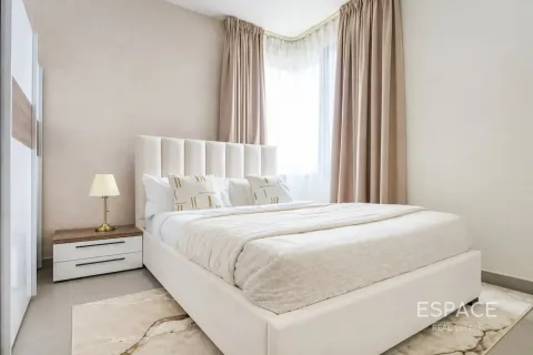 Villa in Dubai Hills Estate, Dubai 5 bedrooms, 251 sq.m. № 122821 - photo 10