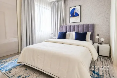 Villa in Dubai Hills Estate, Dubai 5 bedrooms, 251 sq.m. № 122821 - photo 5