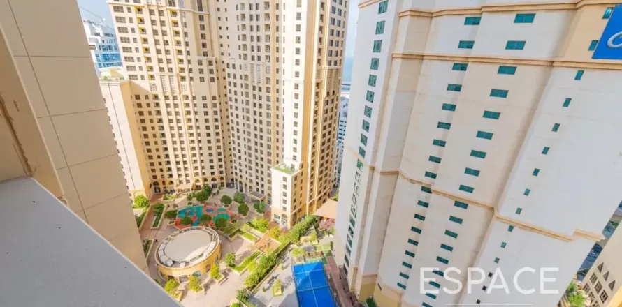 Apartment in Jumeirah Beach Residence, Dubai 1 bedroom, 111 sq.m. № 122819