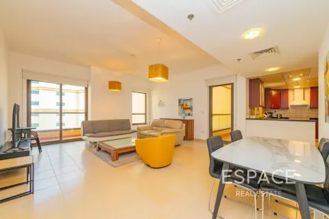 Apartment in Jumeirah Beach Residence, Dubai 1 bedroom, 111 sq.m. № 122819 - photo 6