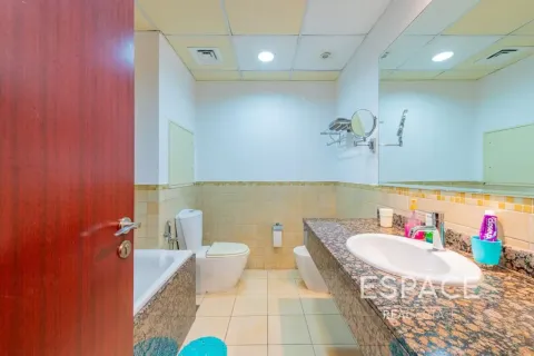 Apartment in Jumeirah Beach Residence, Dubai 1 bedroom, 111 sq.m. № 122818 - photo 12