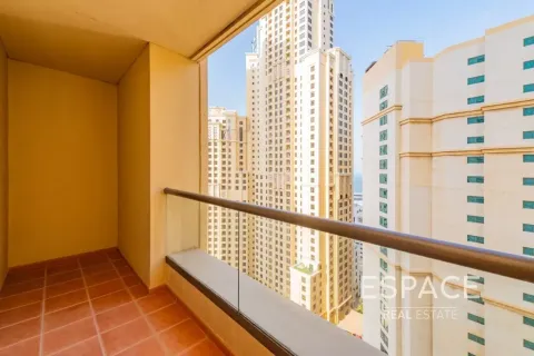 Apartment in Jumeirah Beach Residence, Dubai 1 bedroom, 111 sq.m. № 122818