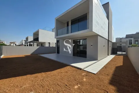 Villa en Arabian Ranches 3, Dubai, 4 dormitorios, 449 m², № 84043 - foto 1