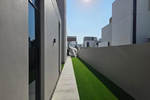 Villa en Arabian Ranches 3, Dubai, 4 dormitorios, 448 m², № 84042 - foto 4