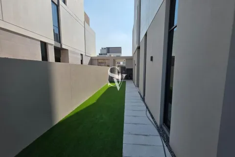 Villa en Arabian Ranches 3, Dubai, 4 dormitorios, 448 m², № 84042 - foto 8