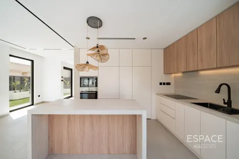 Villa en Springs 15, The Springs, Dubai, 3 dormitorios, 167 m², № 122259 - foto 17