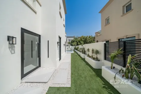 Villa en Springs 15, The Springs, Dubai, 3 dormitorios, 167 m², № 122259 - foto 10