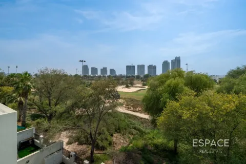 Villa en DAMAC Hills (Akoya by DAMAC), Dubai, 6 dormitorios, 339 m², № 122257 - foto 17