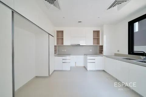 Villa en Jebel Ali, Dubai, 4 dormitorios, 376 m², № 122262 - foto 4