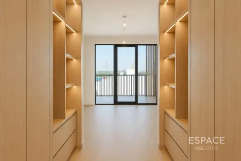 Adosado en Jebel Ali, Dubai, 4 dormitorios, 298 m², № 122258 - foto 10