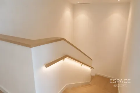 Adosado en Jebel Ali, Dubai, 4 dormitorios, 298 m², № 122258 - foto 9